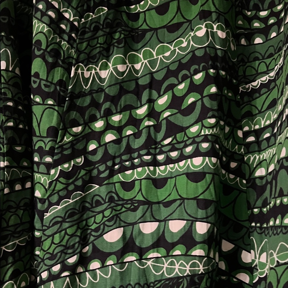 Peter Nygard Green and Black Patterned A-Line Skirt - Picture 6 of 6